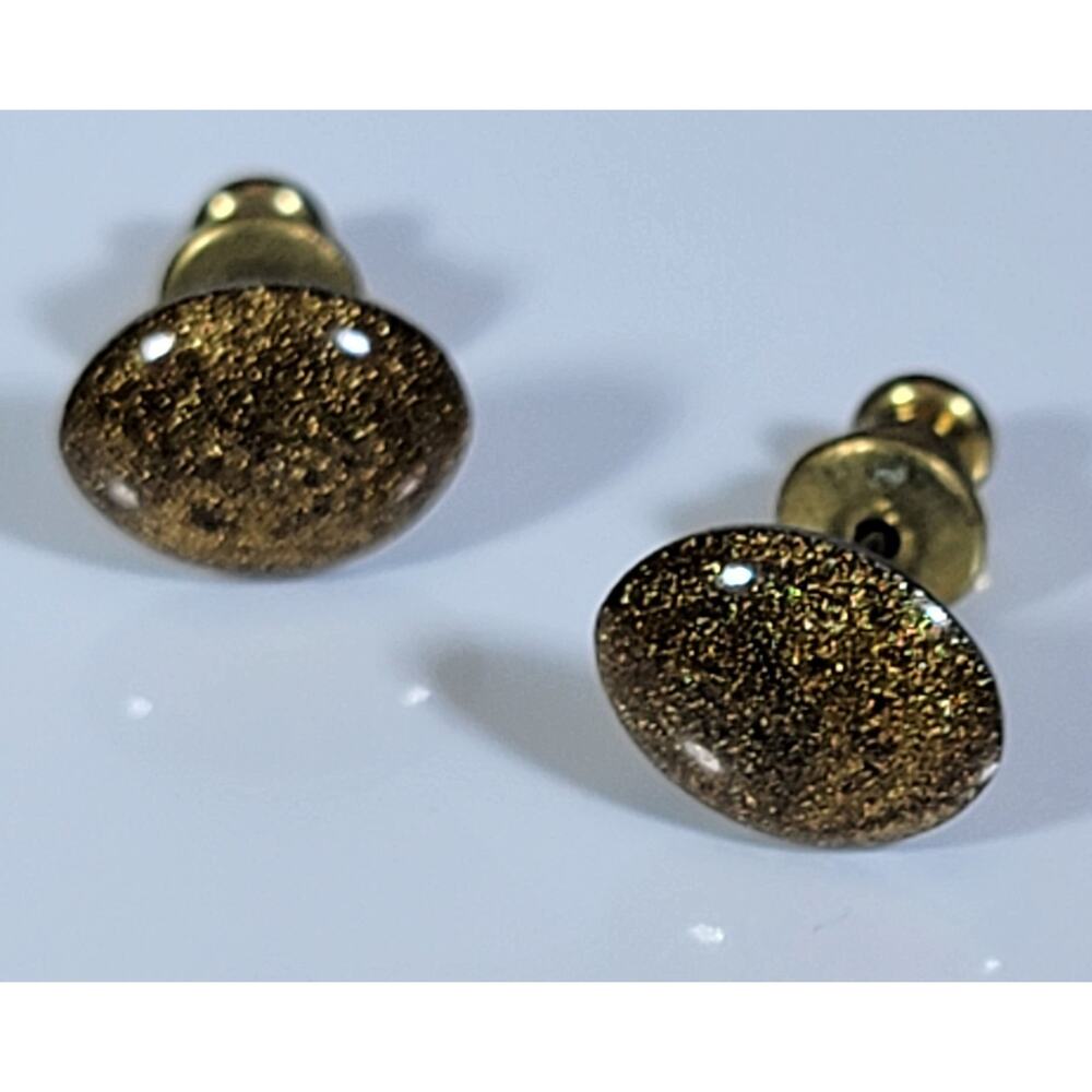 Vintage Gold-Tone Glitter Resin Stud Earrings – Elegant Oval Design with Sparkle